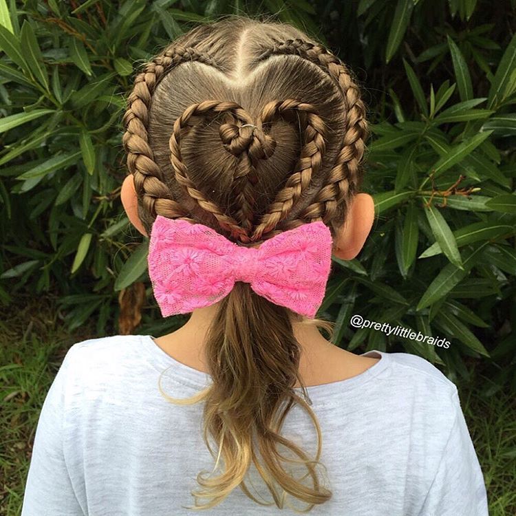 BRAIDED HAIRSTYLE WITH A PONYTAIL