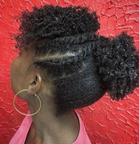 Natural short ponytail with twists