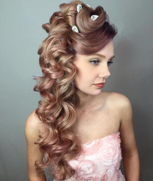 side curly hairstyle for long hair