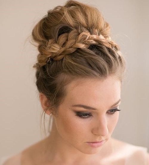 Messy prom hairstyle with braid around