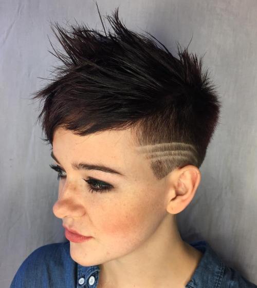 Punk androgynous cut with lines
