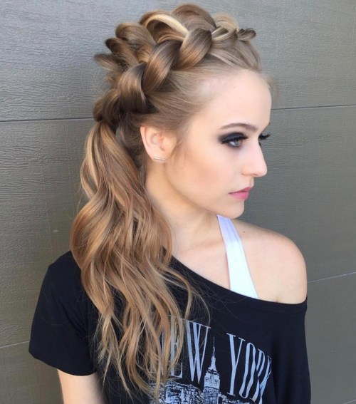 Side wavy ponytail with a lace braid