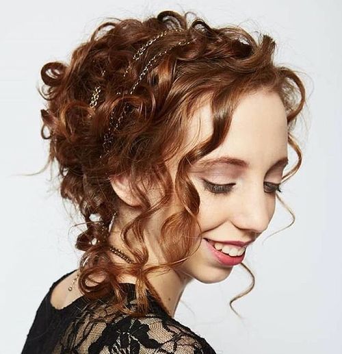 MESSY CURLY ELEGANT UPDO HAIRSTYLE