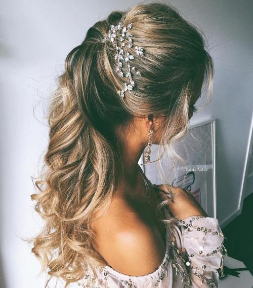simple wedding hairstyle for long hair