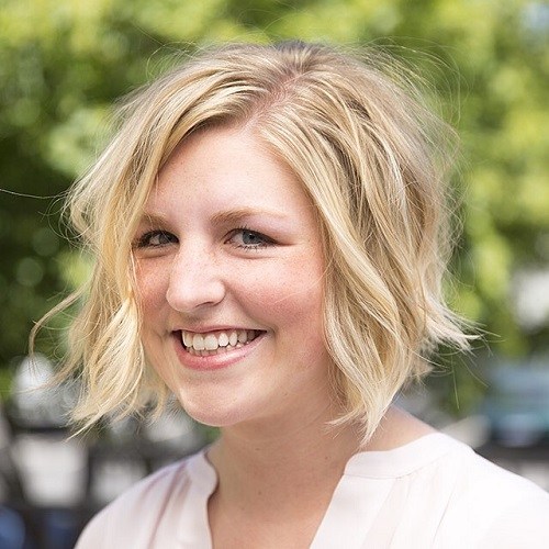 Messy bob for overweight women