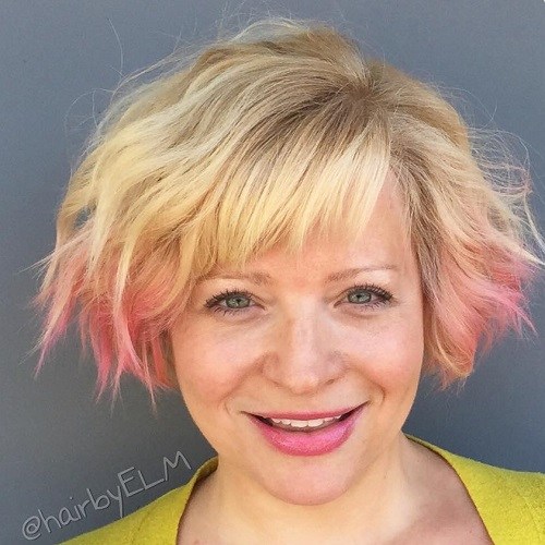 Short shaggy wavy hairstyle with bangs