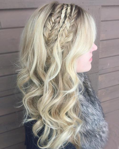 Long blonde hairstyle with side braids